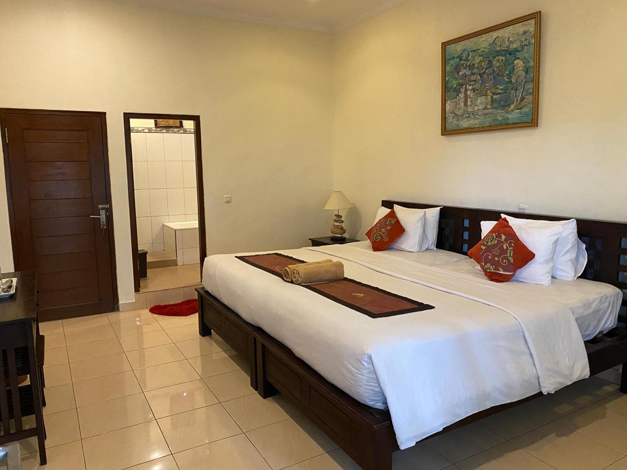 Brata Hotel 2*